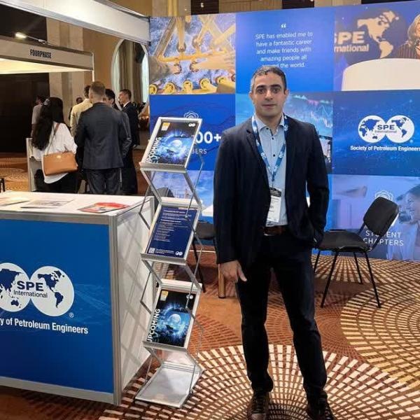 ایذه بار دیگر افتخار آفرید /پرفسور شادفر داودی جز دود درصد دانشمندان برتر جهان قرار گرفت